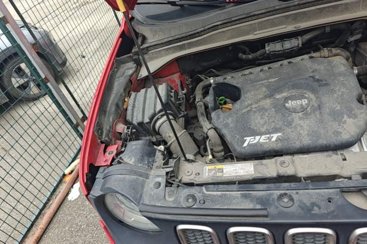 Used Jeep Renegade 2017 180T Automatic Jingneng Edition Engine Bay Right
