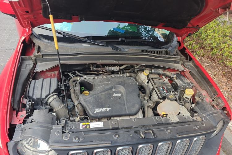 Used Jeep Renegade 2017 180T Automatic High-Energy Version Engine Bay