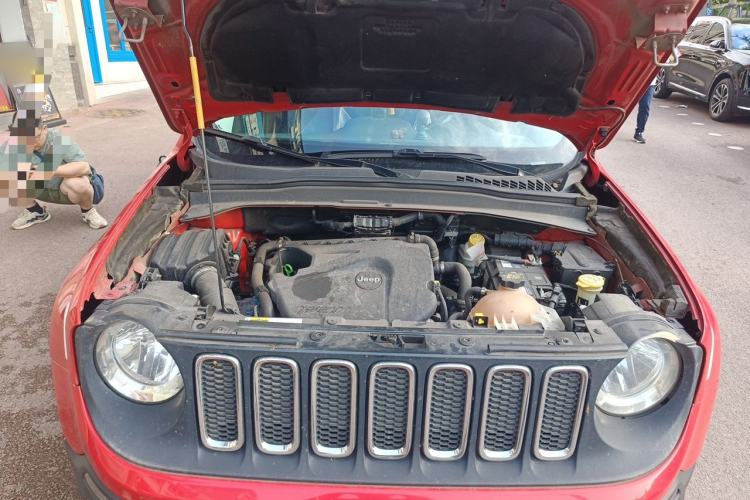 Used Jeep Renegade 2017 180T Automatic High-Energy Version Engine Bay