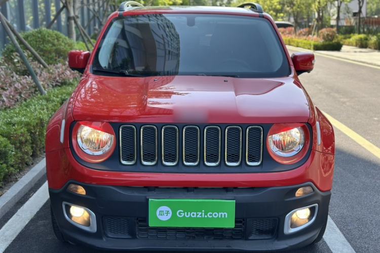 Used Jeep Renegade 2017 180T Automatic High-Energy Version Exterior 1