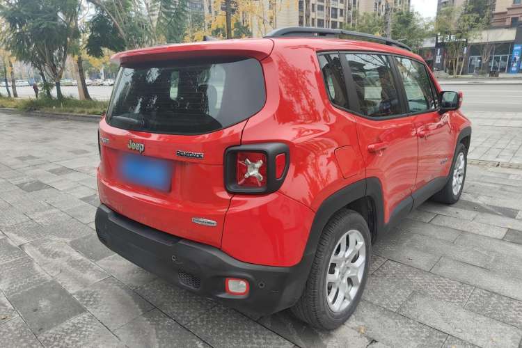 Used Jeep Renegade 2017 180T Automatic High-Energy Version Exterior 3