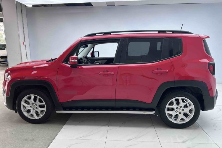 Used Jeep Renegade 2017 180T Automatic High-Energy Version Exterior 3