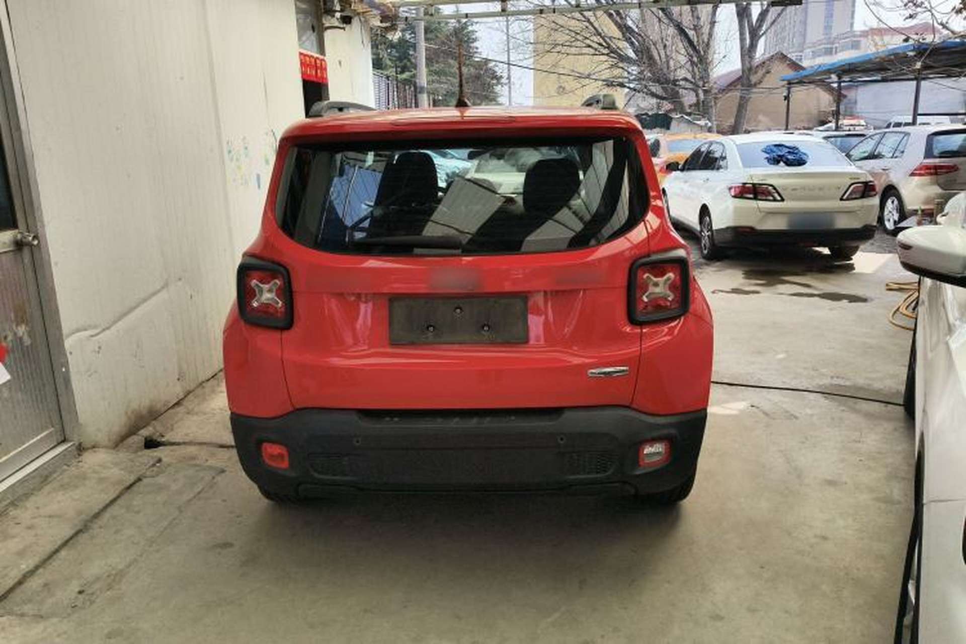 Used Jeep Renegade 2017 180T Automatic High-Energy Version Exterior 3
