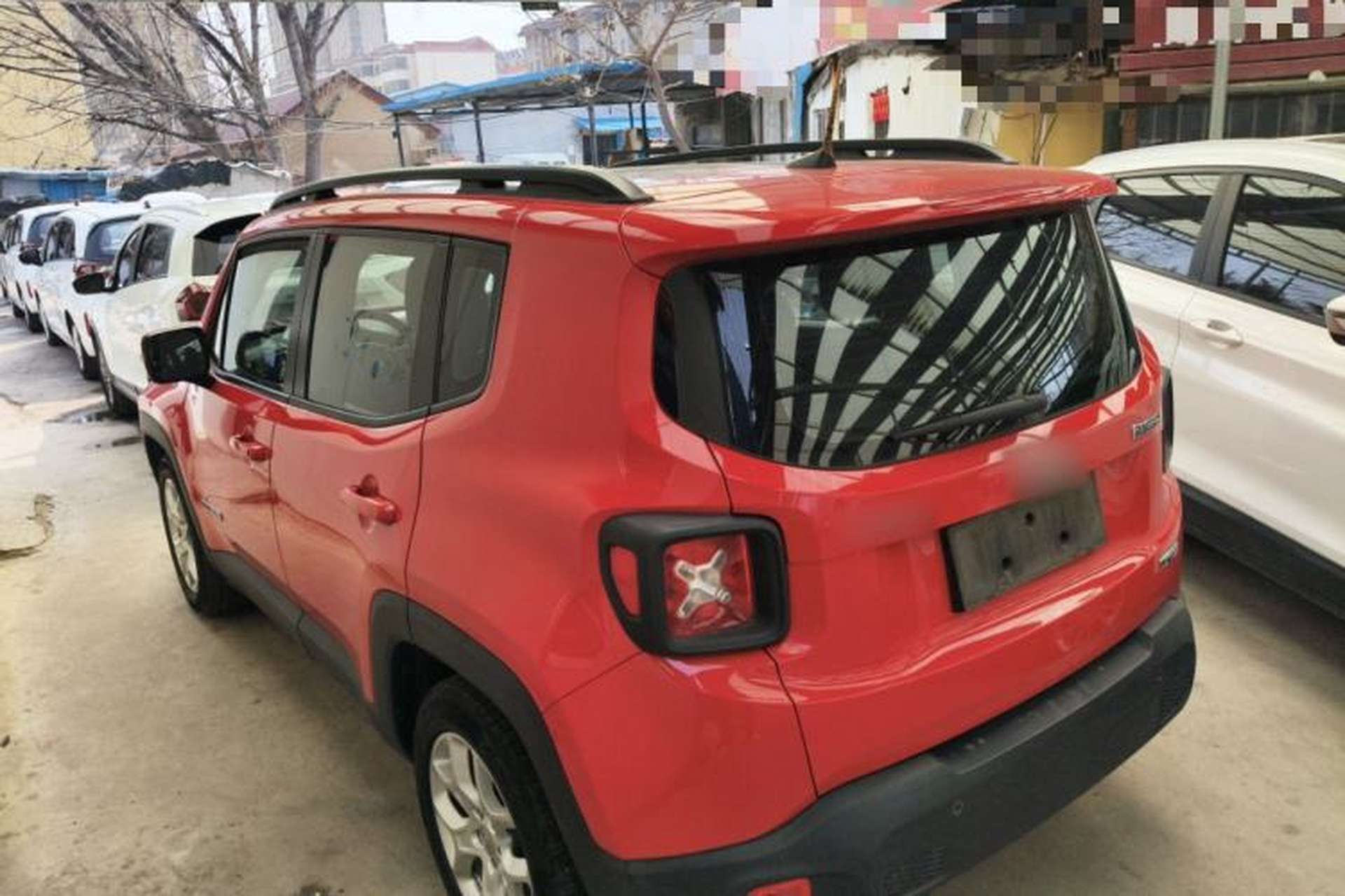 Used Jeep Renegade 2017 180T Automatic High-Energy Version Exterior 4