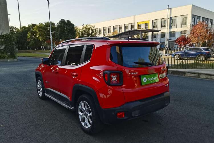 Used Jeep Renegade 2017 180T Automatic High-Energy Version Exterior 5