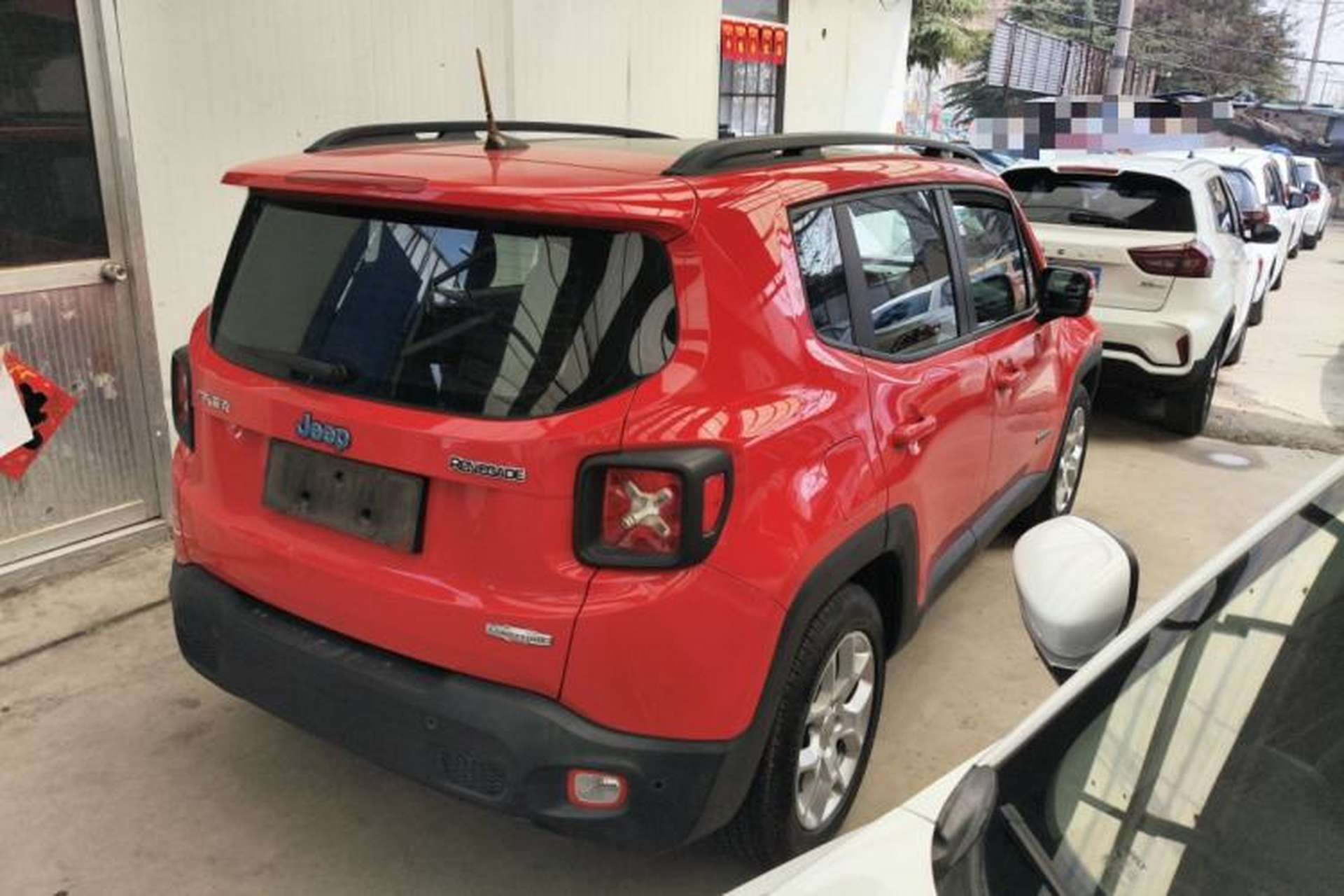 Used Jeep Renegade 2017 180T Automatic High-Energy Version Exterior 5