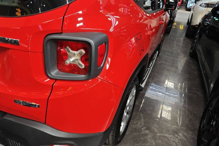Used Jeep Renegade 2017 180T Automatic Jingneng Edition Exterior 6
