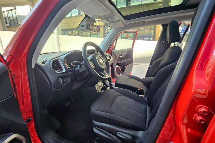 Used Jeep Renegade 2017 180T Automatic Jingneng Edition Exterior 6