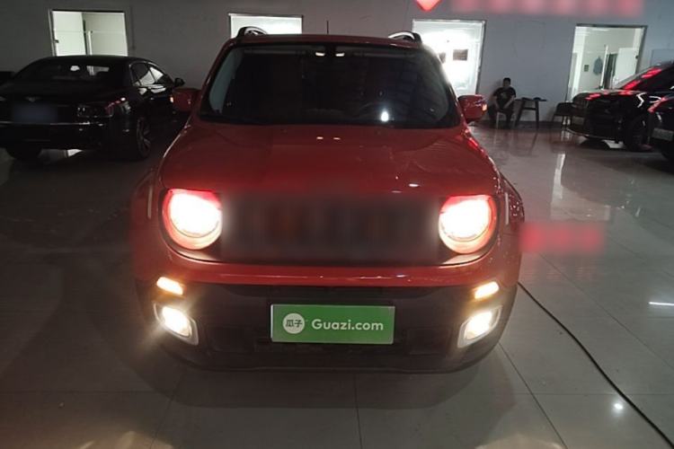 Used Jeep Renegade 2017 180T Automatic High-Energy Version Front