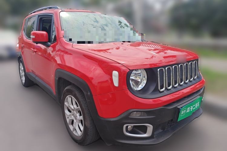 Used Jeep Renegade 2017 180T Automatic High-Energy Version Front Right 45 Deg