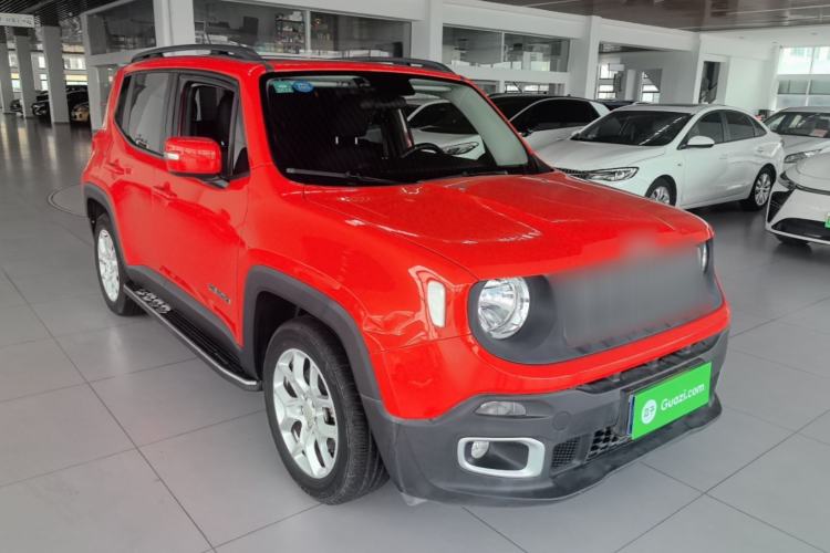 Used Jeep Renegade 2017 180T Automatic High-Energy Version Front Right 45 Deg