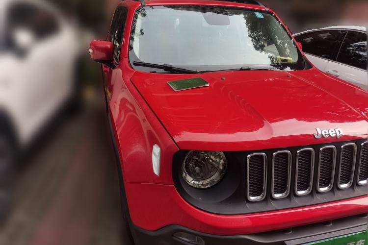 Used Jeep Renegade 2017 180T Automatic Jingneng Edition Front Right 45 Deg