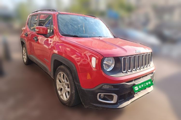 Used Jeep Renegade 2017 180T Automatic High-Energy Version Front Right 45 Deg