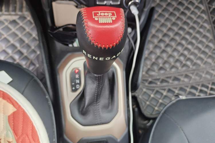 Used Jeep Renegade 2017 180T Automatic High-Energy Version Gear Lever