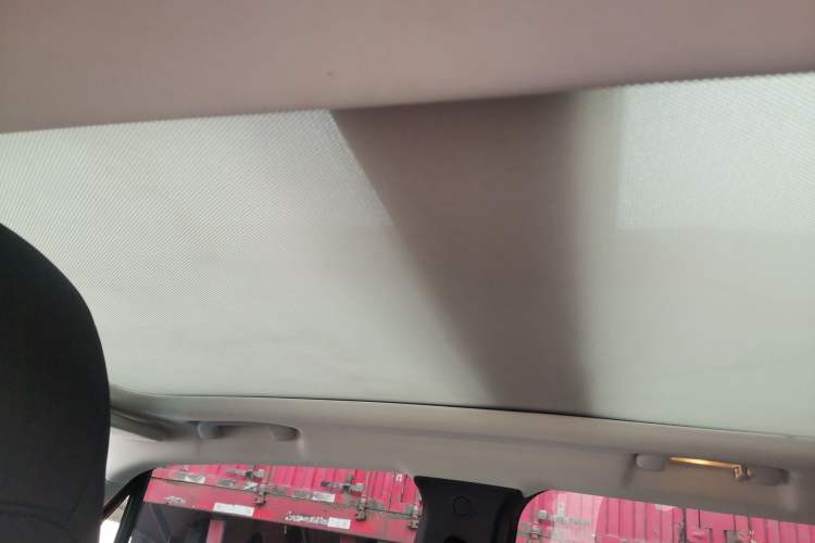 Used Jeep Renegade 2017 180T Automatic High-Energy Version Headliner