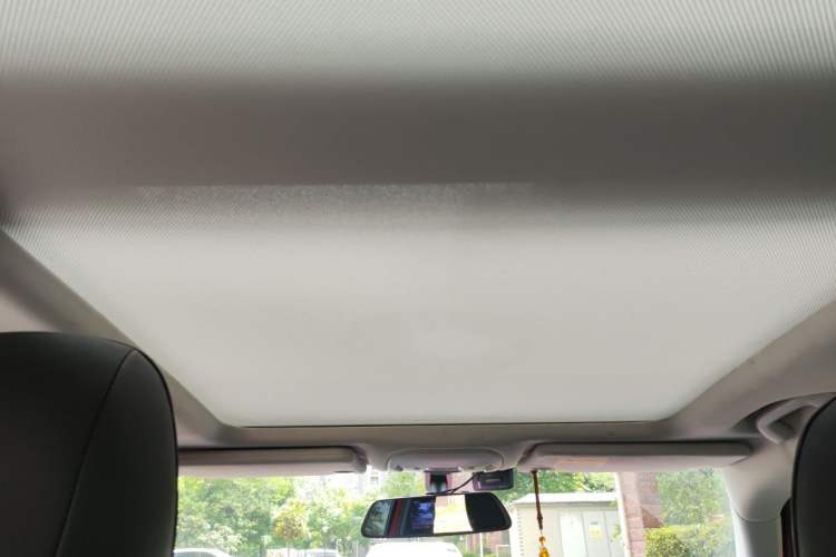 Used Jeep Renegade 2017 180T Automatic High-Energy Version Headliner
