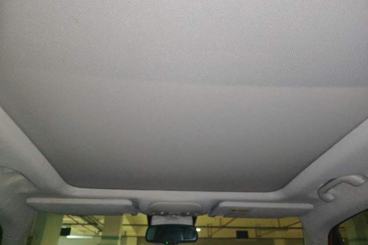 Used Jeep Renegade 2017 180TS Automatic All-Wheel Drive Versatile Edition Headliner
