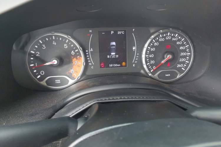 Used Jeep Renegade 2017 180T Automatic High-Energy Version Instrument Cluster