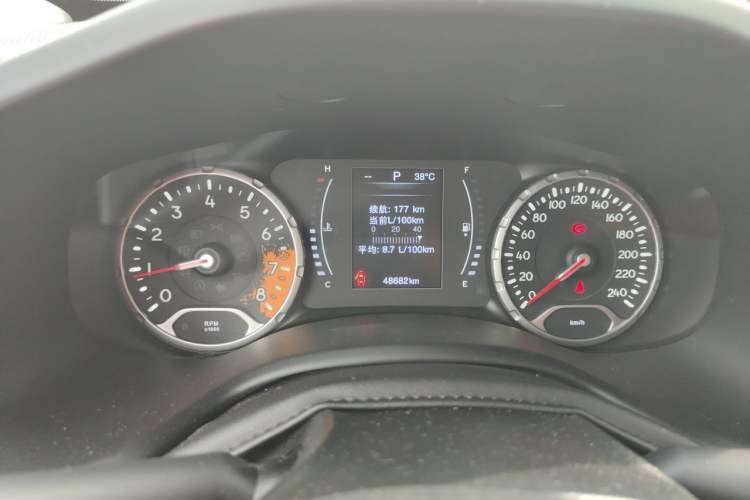 Used Jeep Renegade 2017 180T Automatic High-Energy Version Instrument Cluster
