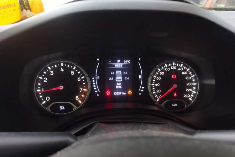 Used Jeep Renegade 2017 180T Automatic Jingneng Edition Instrument Cluster