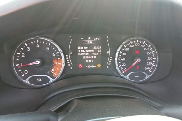 Used Jeep Renegade 2017 180T Automatic High-Energy Version Instrument Cluster
