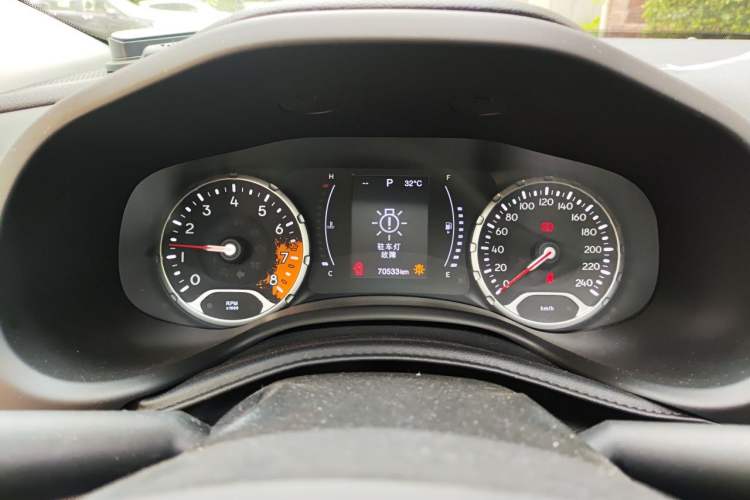 Used Jeep Renegade 2017 180T Automatic High-Energy Version Instrument Cluster