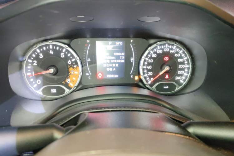 Used Jeep Renegade 2017 180T Automatic High-Energy Version Instrument Cluster