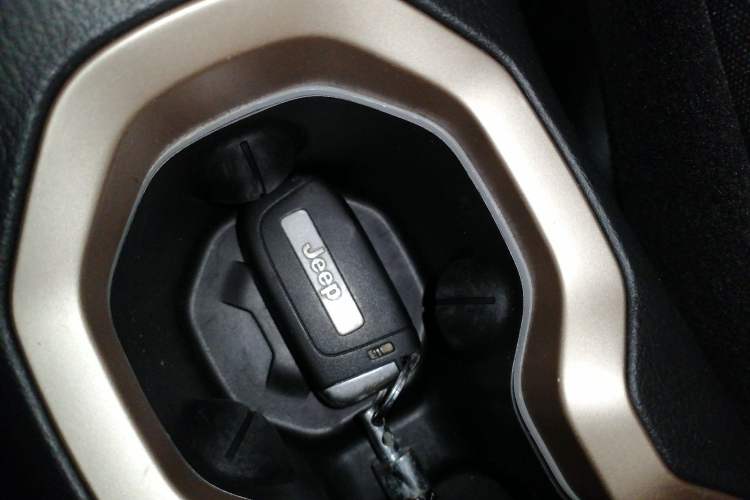 Used Jeep Renegade 2017 180T Automatic Jingneng Edition Interior 1