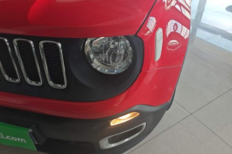 Used Jeep Renegade 2017 180T Automatic Jingneng Edition Left Front Headlight