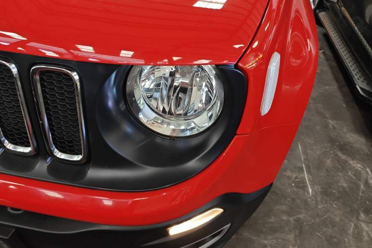 Used Jeep Renegade 2017 180T Automatic Jingneng Edition Left Front Headlight