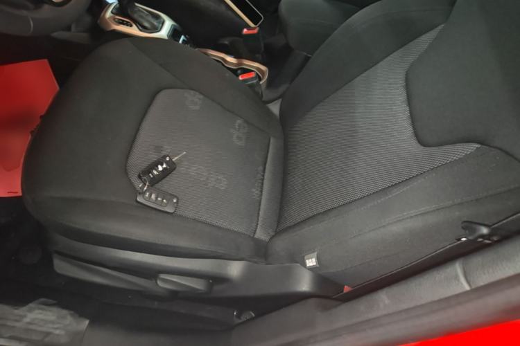 Used Jeep Renegade 2017 180T Automatic High-Energy Version Left Front Seat