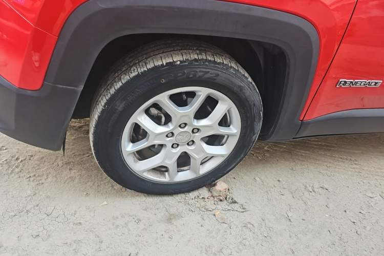 Used Jeep Renegade 2017 180T Automatic High-Energy Version Left Front Wheel Hub