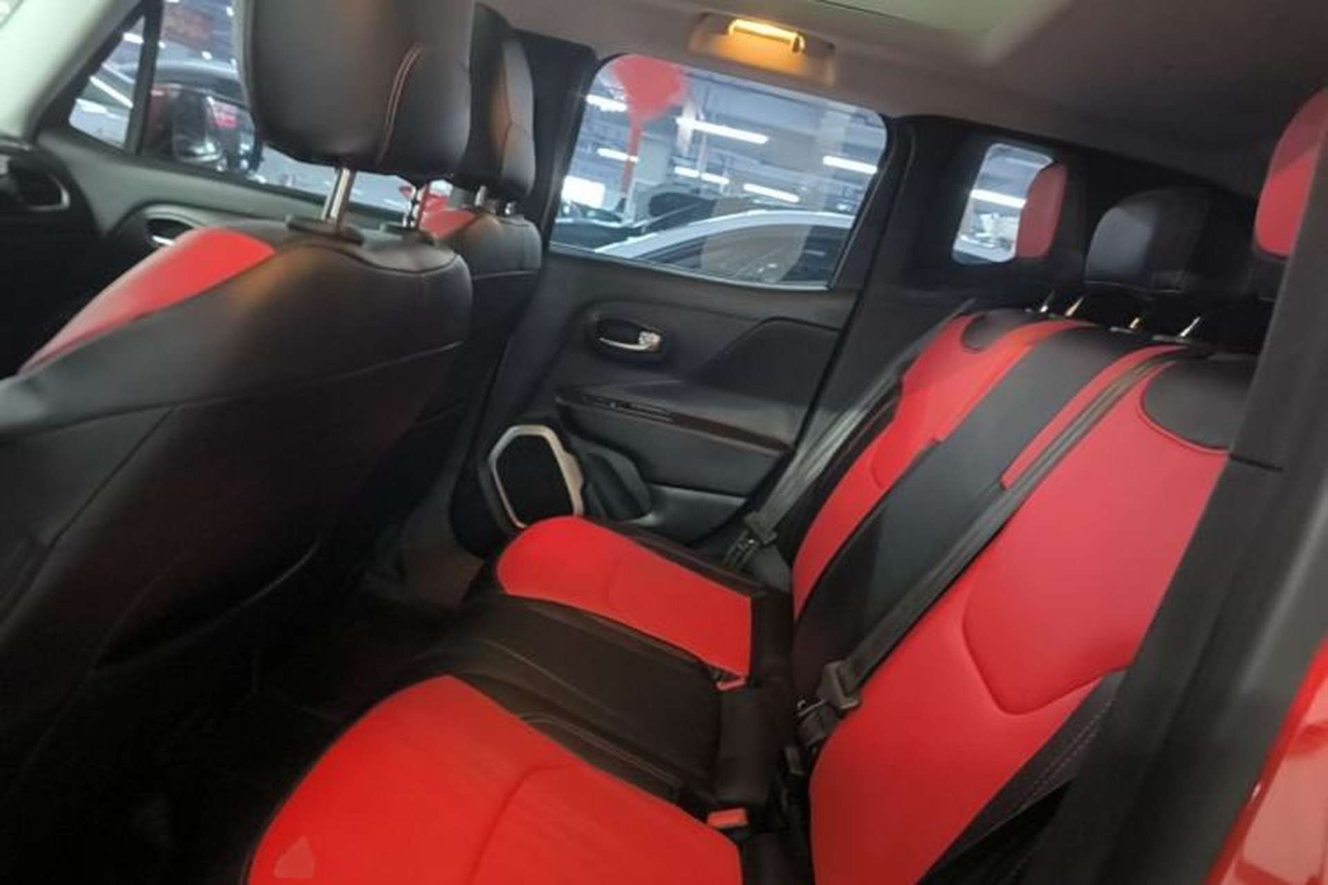 Used Jeep Renegade 2017 180T Automatic High-Energy Version Left Rear Seat