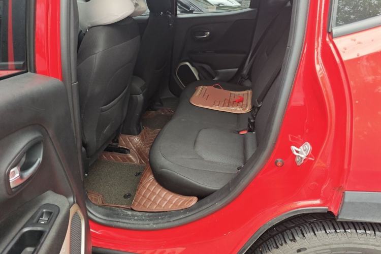 Used Jeep Renegade 2017 180T Automatic Jingneng Edition Left Rear Seat