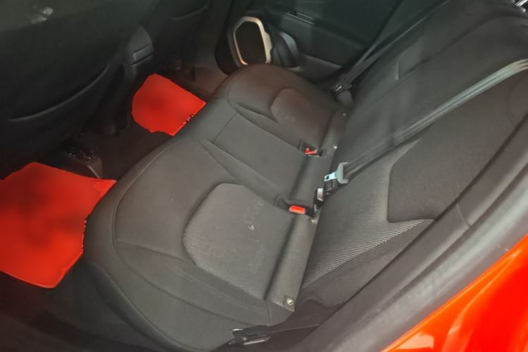 Used Jeep Renegade 2017 180T Automatic High-Energy Version Left Rear Seat