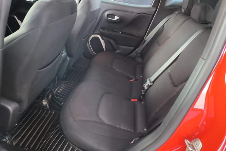 Used Jeep Renegade 2017 180T Automatic Jingneng Edition Left Rear Seat