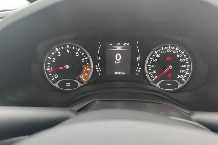 Used Jeep Renegade 2017 180T Automatic High-Energy Version Odometer Close Up
