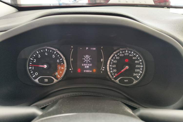 Used Jeep Renegade 2017 180T Automatic High-Energy Version Odometer Close Up