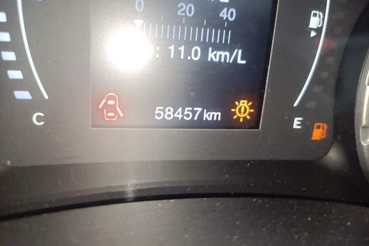 Used Jeep Renegade 2017 180T Automatic High-Energy Version Odometer Close Up