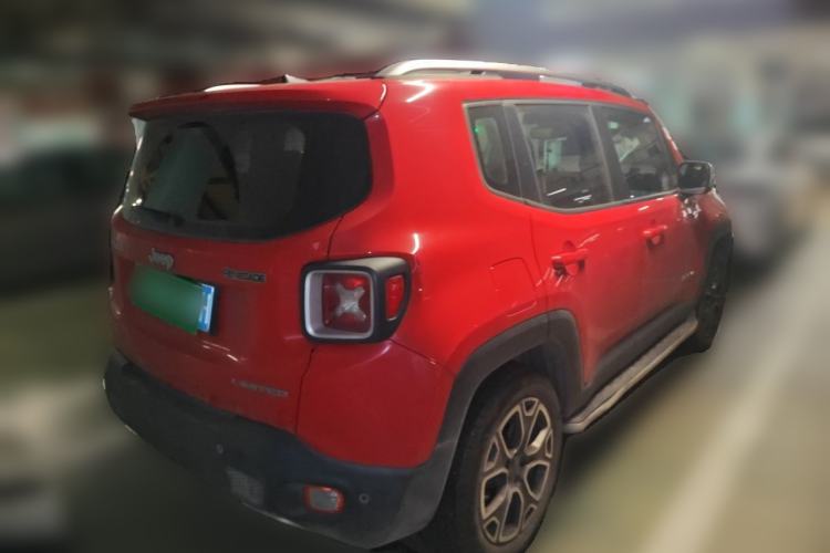 Used Jeep Renegade 2017 180TS Automatic All-Wheel Drive Versatile Edition Rear Right 45 Deg
