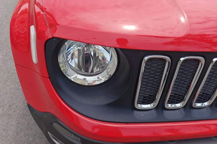 Used Jeep Renegade 2017 180T Automatic High-Energy Version Right Front Headlight