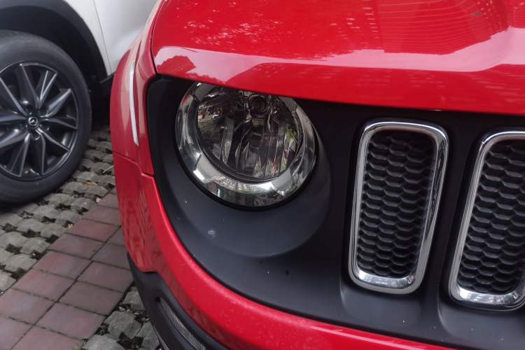 Used Jeep Renegade 2017 180T Automatic Jingneng Edition Right Front Headlight