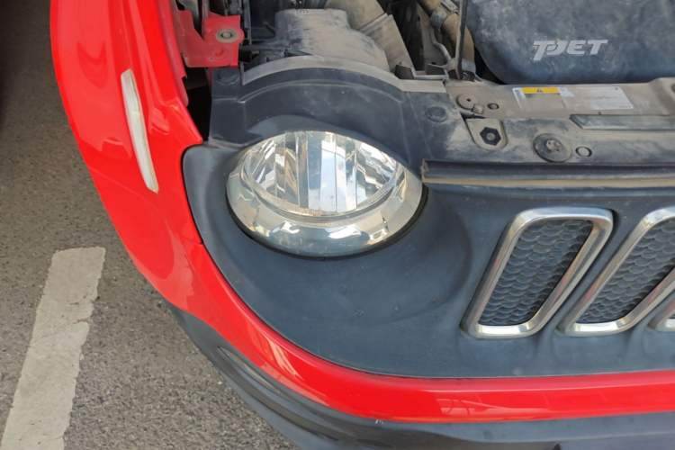 Used Jeep Renegade 2017 180T Manual Kinetic Edition Right Front Headlight