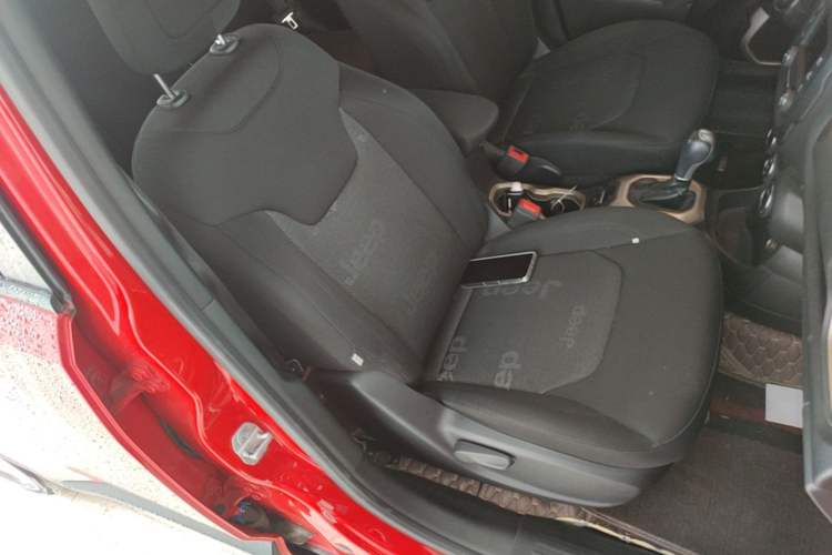 Used Jeep Renegade 2017 180T Automatic Jingneng Edition Right Front Seat
