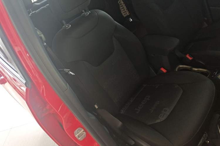 Used Jeep Renegade 2017 180T Automatic Jingneng Edition Right Front Seat