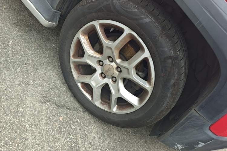 Used Jeep Renegade 2017 180T Automatic Jingneng Edition Right Front Wheel Hub