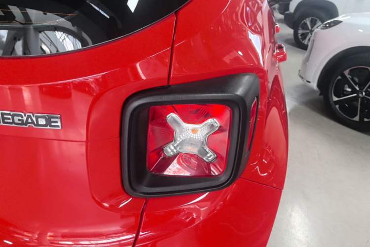 Used Jeep Renegade 2017 180T Automatic High-Energy Version Right Rear Taillight