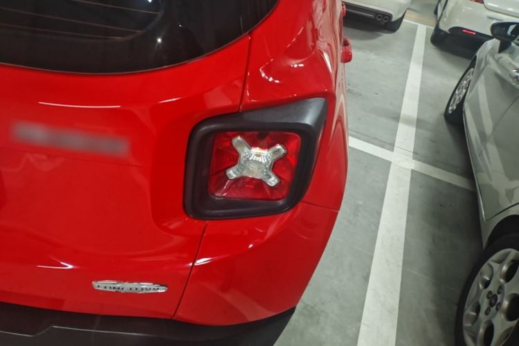 Used Jeep Renegade 2017 180T Automatic High-Energy Version Right Rear Taillight
