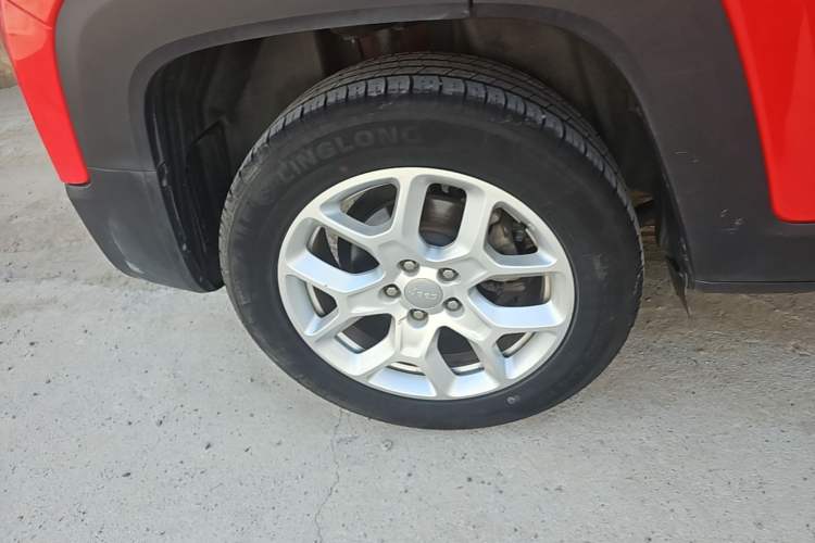 Used Jeep Renegade 2017 180T Automatic High-Energy Version Right Rear Wheel Hub
