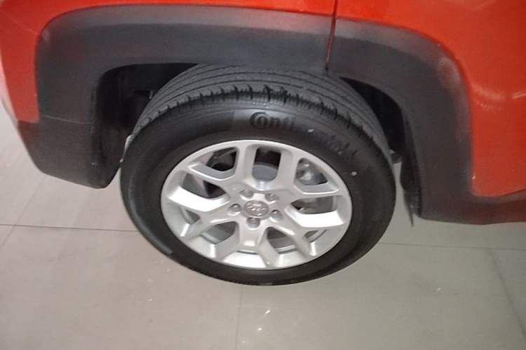 Used Jeep Renegade 2017 180T Automatic High-Energy Version Right Rear Wheel Hub